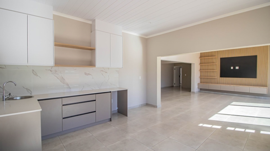 4 Bedroom Property for Sale in Country Club Western Cape
